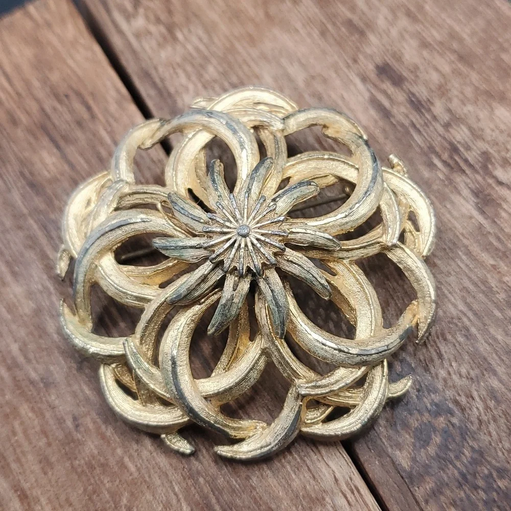 Unsigned Kramer Mid Century Brooch B554 Vintage Collectible‎